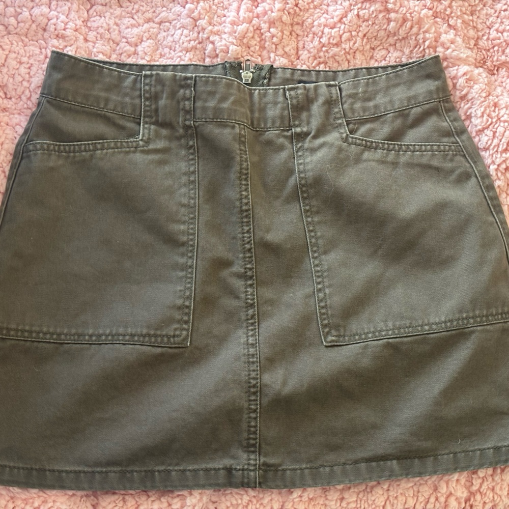 Forever 21 Olive Green mini Skirt